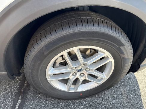Used 2026 Ford Explorer Active RWD image 16