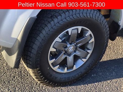Used 2018 Nissan Frontier PRO-4X AWD/4WD image 7