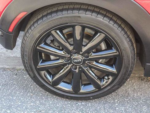 Used 2019 MINI Cooper S w/ Premium Package image 14