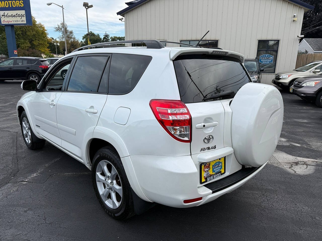 Used 2011 Toyota RAV4 Limited w/ Limited Extra Value Pkg AWD/4WD image 6