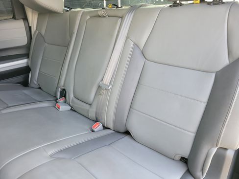 Used 2018 Toyota Tundra Limited image 9