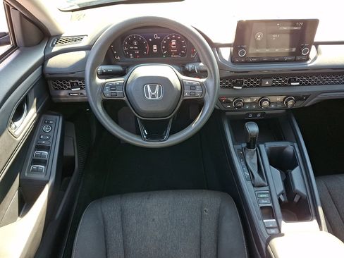 Used 2023 Honda Accord EX image 11