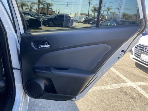 Used 2022 Toyota Prius Limited FWD image 18