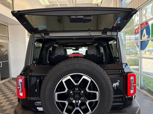 Used 2025 Ford Bronco Outer Banks AWD/4WD image 13