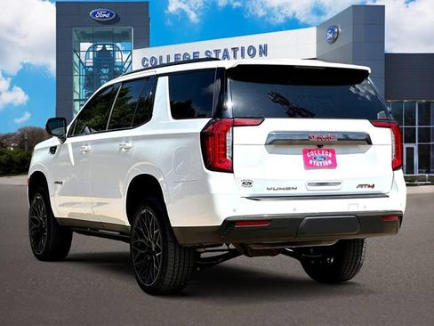 Used 2023 GMC Yukon AT4 AWD/4WD image 4