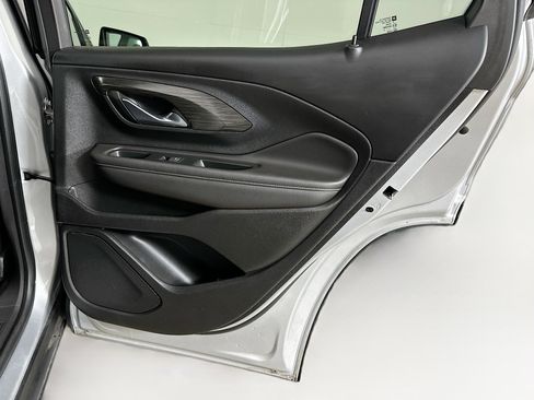 Used 2022 GMC Terrain SLE w/ Driver Convenience Package image 29