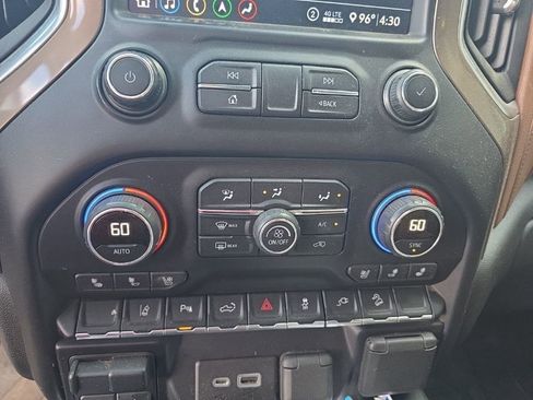 Used 2020 Chevrolet Silverado 2500 High Country w/ Z71 Off-Road Package image 12