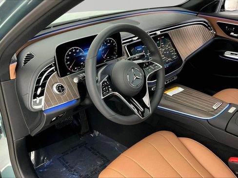 New 2026 Mercedes-Benz E 350 4MATIC Sedan image 15