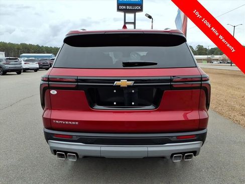New 2026 Chevrolet Traverse LT w/ Driver Confidence Package image 4