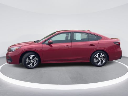 Used 2025 Subaru Legacy Premium AWD/4WD image 4