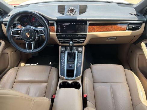 Used 2020 Porsche Macan AWD/4WD image 16