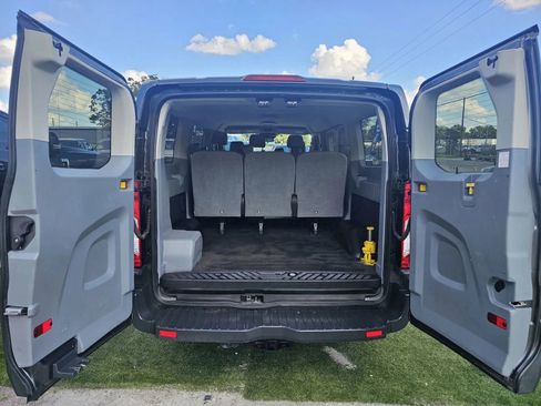 Used 2017 Ford Transit 150 XLT image 7