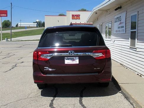 Used 2019 Honda Odyssey Elite image 8