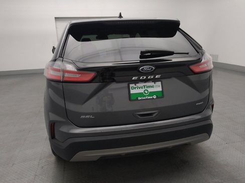 Used 2024 Ford Edge SEL image 6