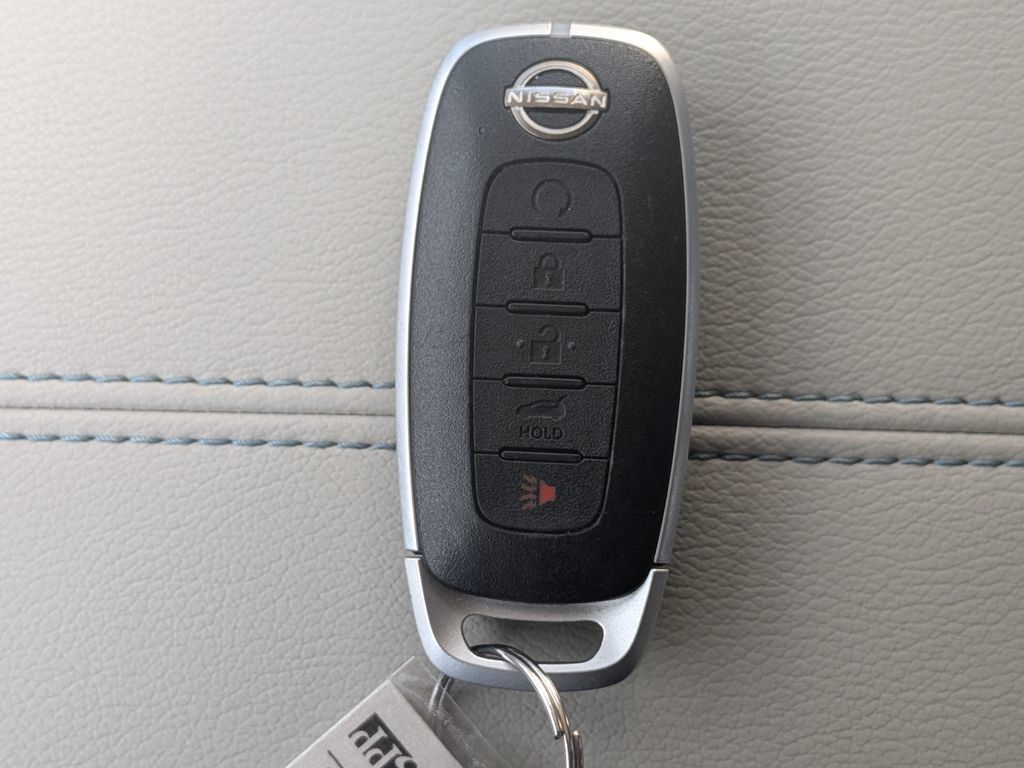Used 2025 Nissan Murano Platinum w/ Cargo Package AWD/4WD image 31