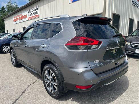 Used 2019 Nissan Rogue SV w/ Sun & Sound Touring Package AWD/4WD image 6