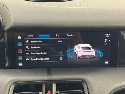 Used 2021 Porsche Taycan image 28