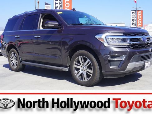 Used 2024 Ford Expedition Limited RWD image 1