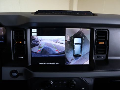 Certified 2023 Ford Bronco Badlands AWD/4WD image 27