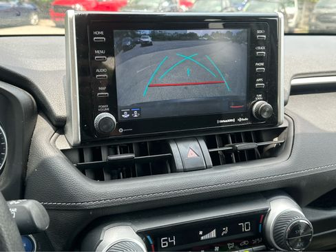 Used 2021 Toyota RAV4 XLE w/ Convenience Package AWD/4WD image 16