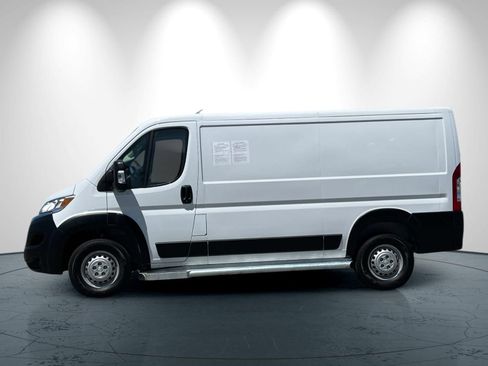 Used 2025 RAM ProMaster 2500 w/ U-Haul Equipment Group FWD image 7