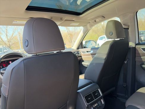 New 2026 Volkswagen Atlas SEL AWD/4WD image 28