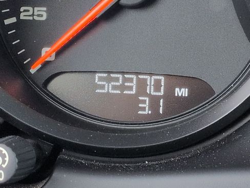 Used 2015 Porsche Macan S image 22