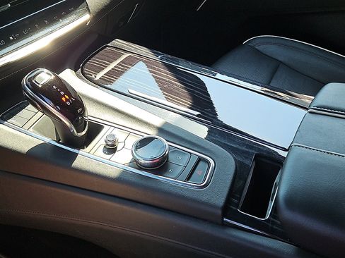 Used 2021 Cadillac Escalade ESV Sport AWD/4WD image 20
