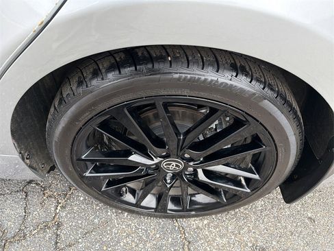 Used 2023 Toyota Camry XSE image 10