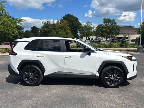 Used 2026 Toyota RAV4 XLE Premium AWD/4WD image 9