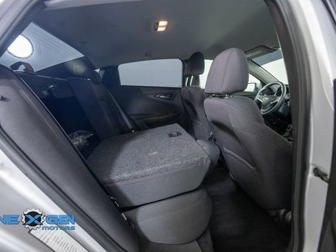 Used 2022 Chevrolet Malibu LT FWD image 36