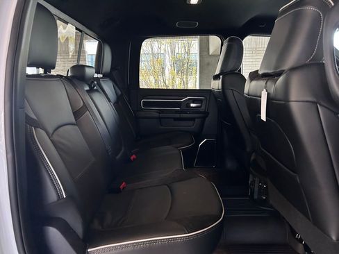 New 2026 RAM 2500 Laramie AWD/4WD image 15
