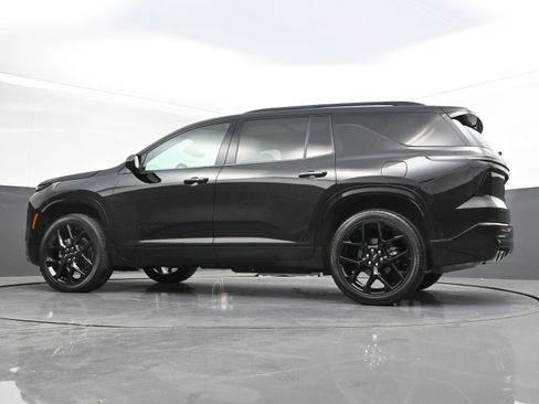 Used 2024 Chevrolet Traverse RS FWD image 50