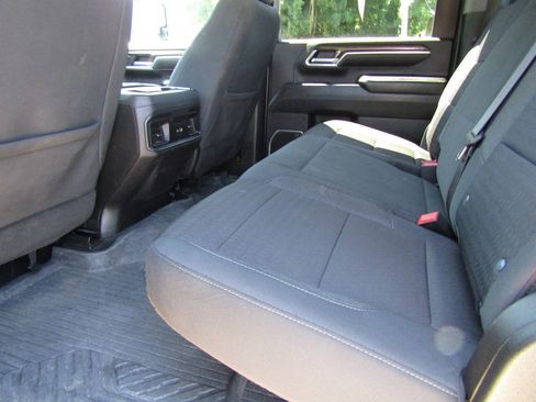 Used 2024 Chevrolet Silverado 2500 LT w/ Convenience Package AWD/4WD image 15