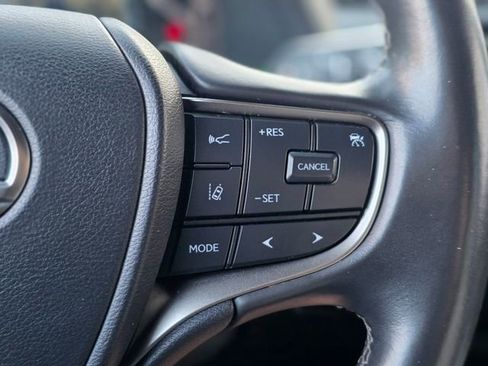 Used 2022 Lexus UX 250h 250h Base image 26