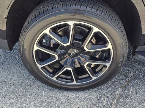 Used 2024 Chevrolet Tahoe RST w/ Luxury Package RWD image 11