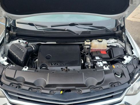 Used 2018 Chevrolet Traverse LT AWD/4WD image 38