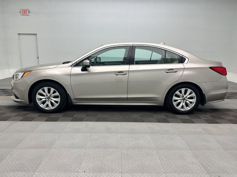 Used 2017 Subaru Legacy 2.5i Premium image 2