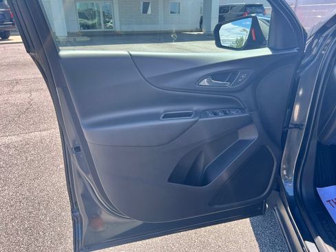 Used 2018 Chevrolet Equinox LT AWD/4WD image 14
