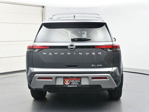 Used 2024 Nissan Pathfinder SL AWD/4WD image 27