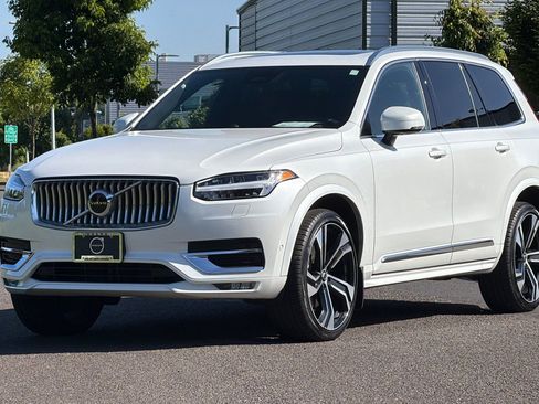 Used 2025 Volvo XC90 B6 Ultra w/ Lounge Package AWD/4WD image 7