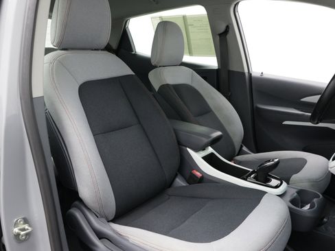 Used 2021 Chevrolet Bolt LT FWD image 41