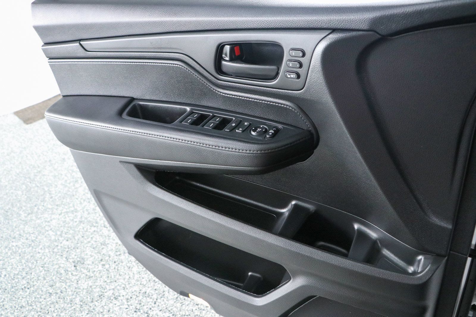 Used 2025 Honda Odyssey EX-L image 22