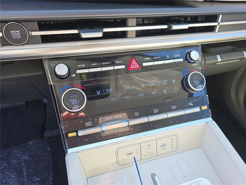 New 2026 Hyundai Santa Fe SEL image 17