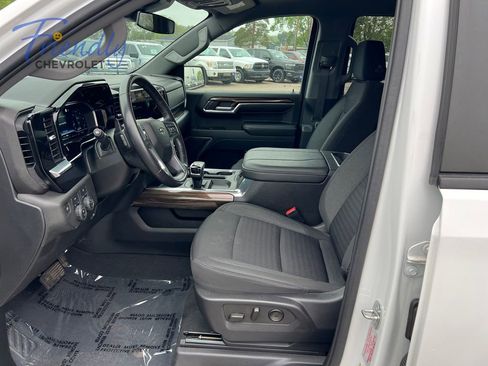 Certified 2023 Chevrolet Silverado 1500 RST w/ Protection Package AWD/4WD image 13
