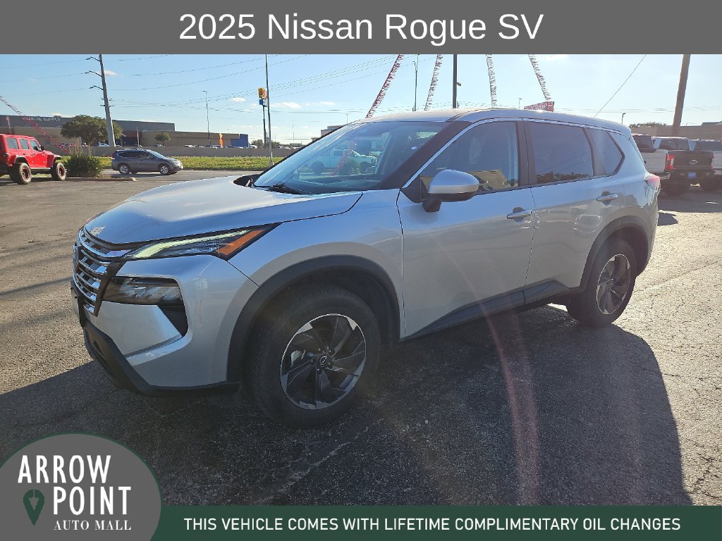 Used 2025 Nissan Rogue SV FWD image 5