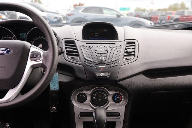 Used 2018 Ford Fiesta SE FWD image 24