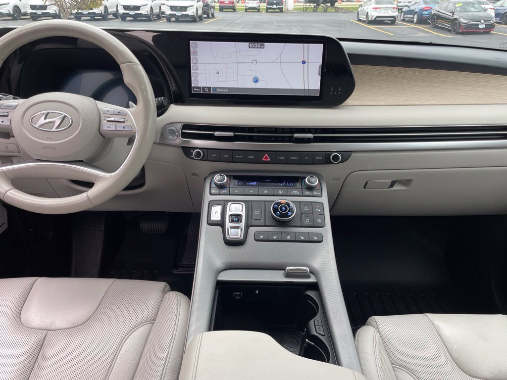 Used 2023 Hyundai Palisade Limited AWD/4WD image 12