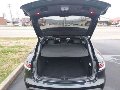 Used 2022 Porsche Macan AWD/4WD image 30