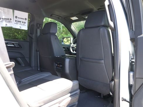 Used 2025 Chevrolet Tahoe LT AWD/4WD image 48